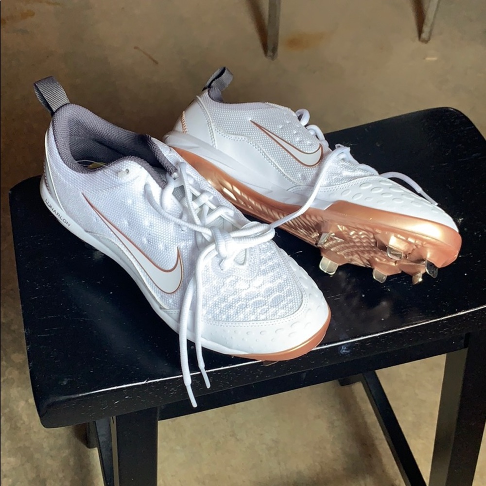 Women’s Lunar Hyper Diamond Softball Shoes 8